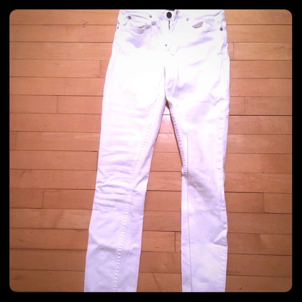 White theory jeans cut off at hem (Im 5’3”)